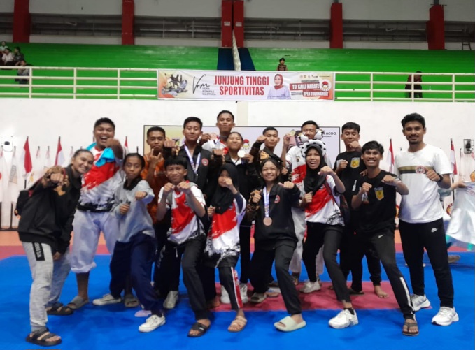 Pada kejuaraan Karate To Kaili Open Tournament di Palu, Tim Inkanas Banggai memborong 12 medali